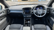 Volvo XC40 2.0 B4P Ultra Black Edition 5dr Auto Petrol Estate